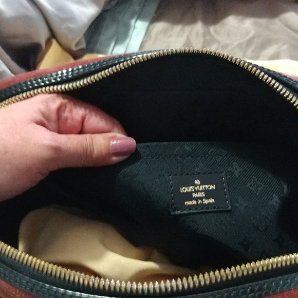Louis vuitton - Picture 1 of 8